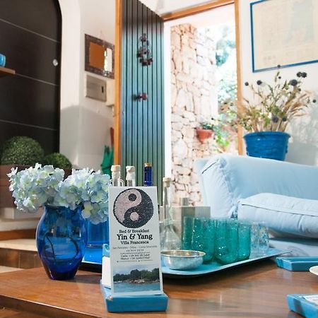 Bed & Breakfast Yin & Yang 산판탈레오 외부 사진