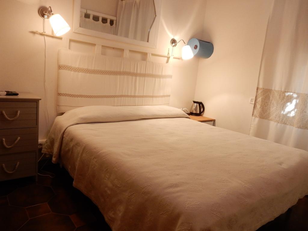 Bed & Breakfast Yin & Yang 산판탈레오 외부 사진