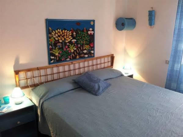 Bed & Breakfast Yin & Yang 산판탈레오 외부 사진